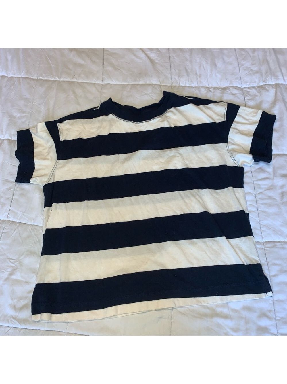 Women's Old Navy Striped cropped Tee Shirt, Size L, Blue and White